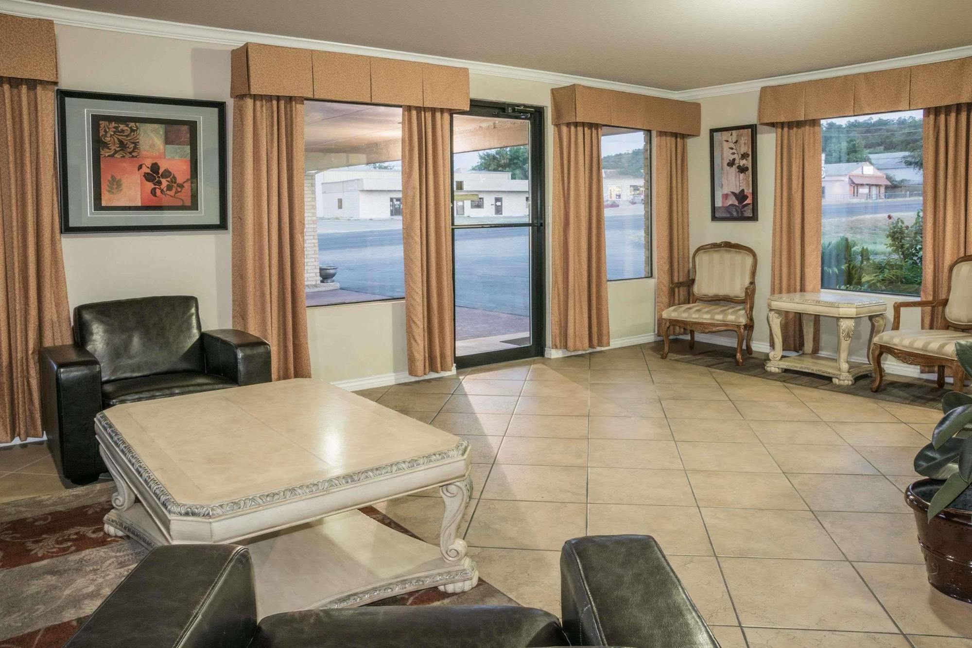 Hill Country Inn And Suite Copperas Cove Exterior foto